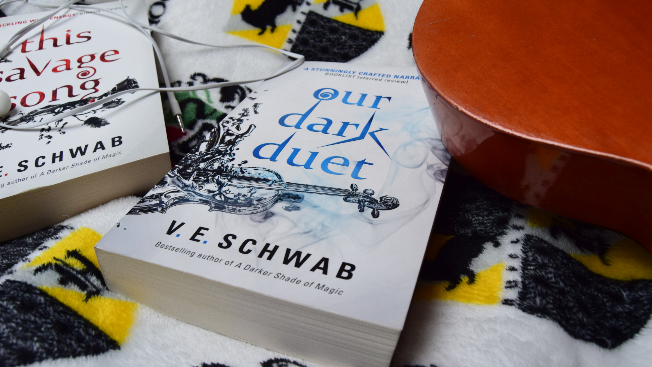 This Savage Song, tome 2 : Our Dark Duet, V.E. Schwab